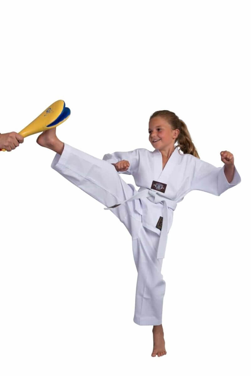 BET-080-BASIC-EDITION-Taekwondo-Dobok-weiss